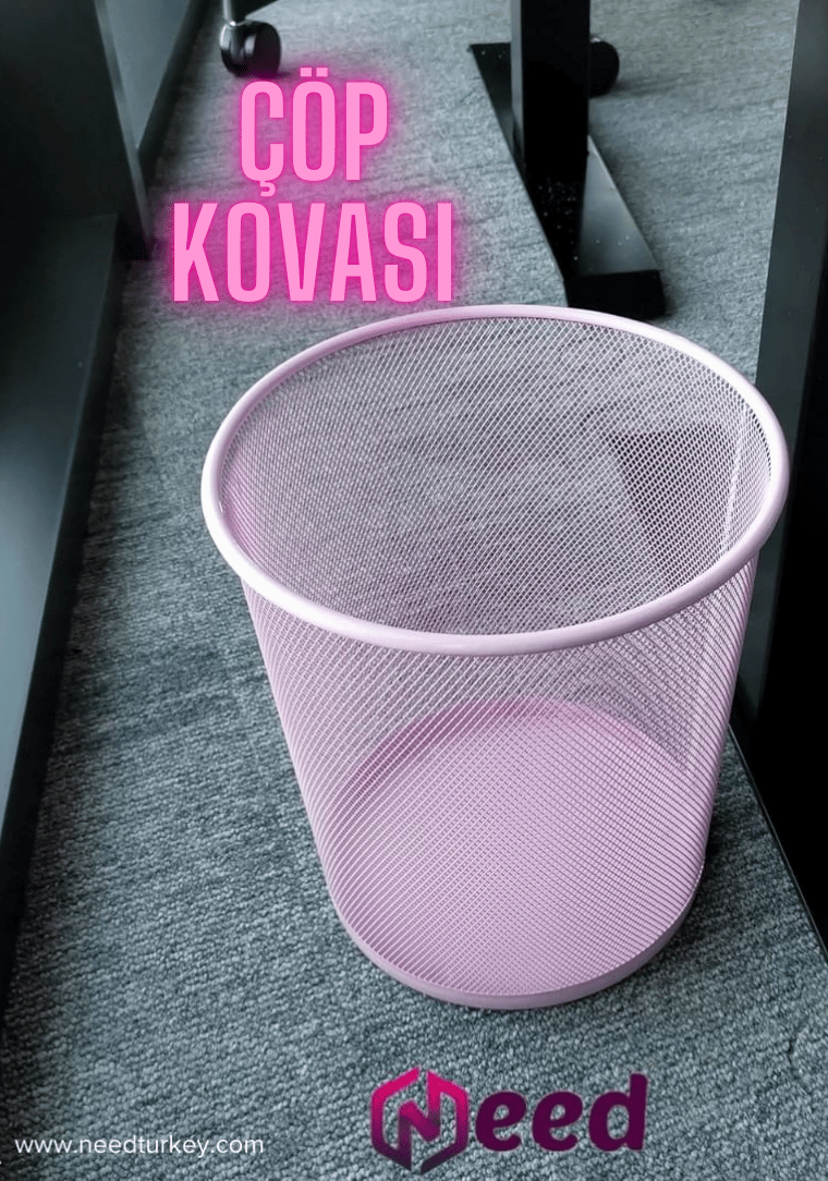 Toz Pembe Çöp Kovası